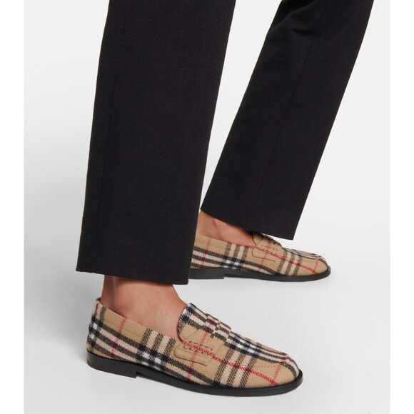 Burberry Men’s Hackney Check Wool Loafers Archive Beige EU42 8071912 - Picture 11 of 11